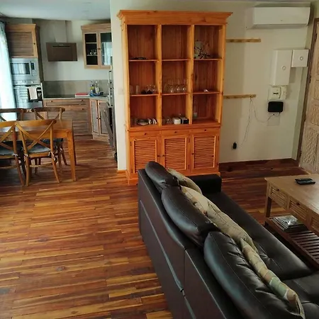 Equipes 1km Apartment *
